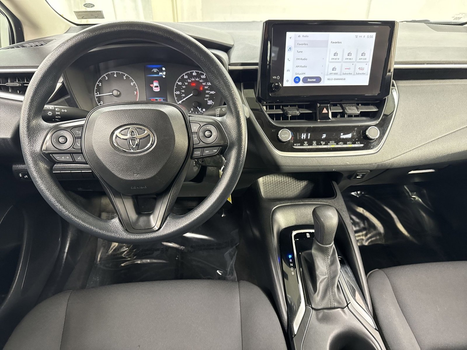 Used 2023 Toyota Corolla LE image 27