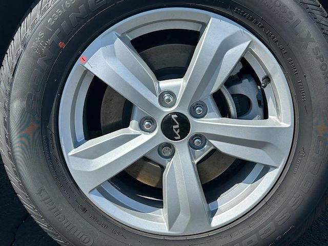 New 2025 Kia Sorento LX image 26