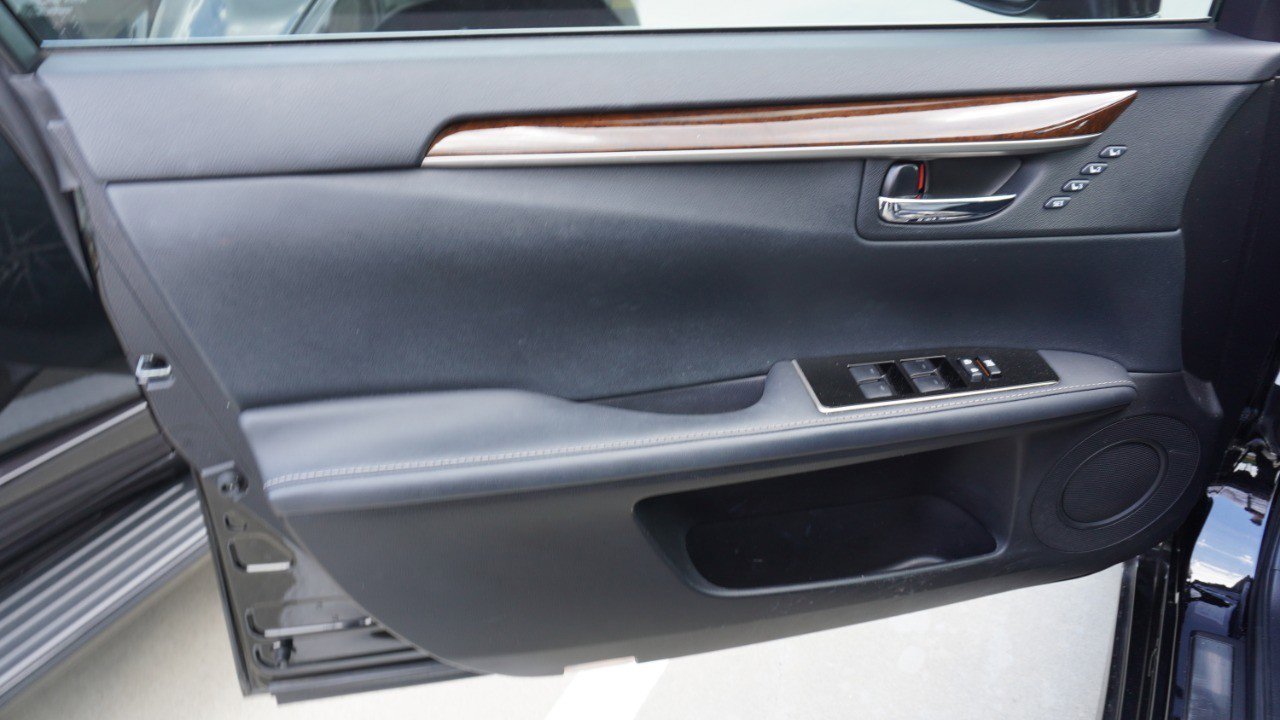 Used 2017 Lexus ES 350 image 12