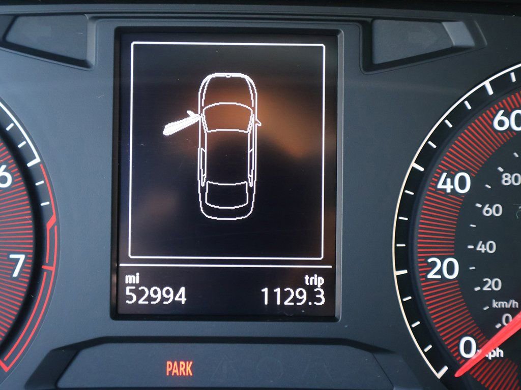 Used 2019 Volkswagen Jetta GLI image 40
