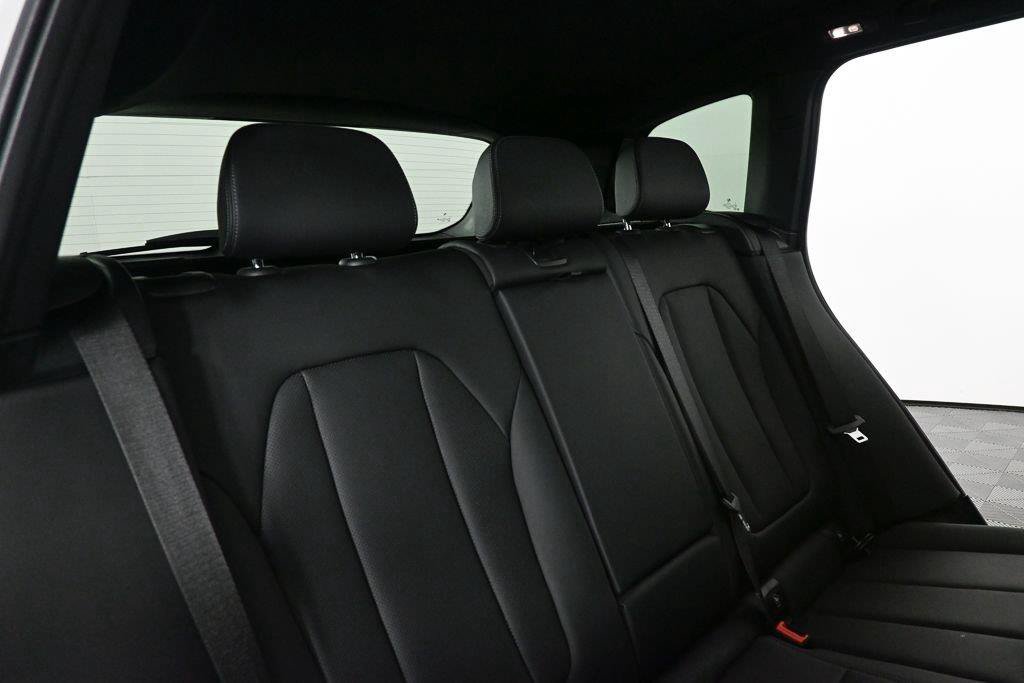 Used 2024 BMW X3 sDrive30i RWD image 19