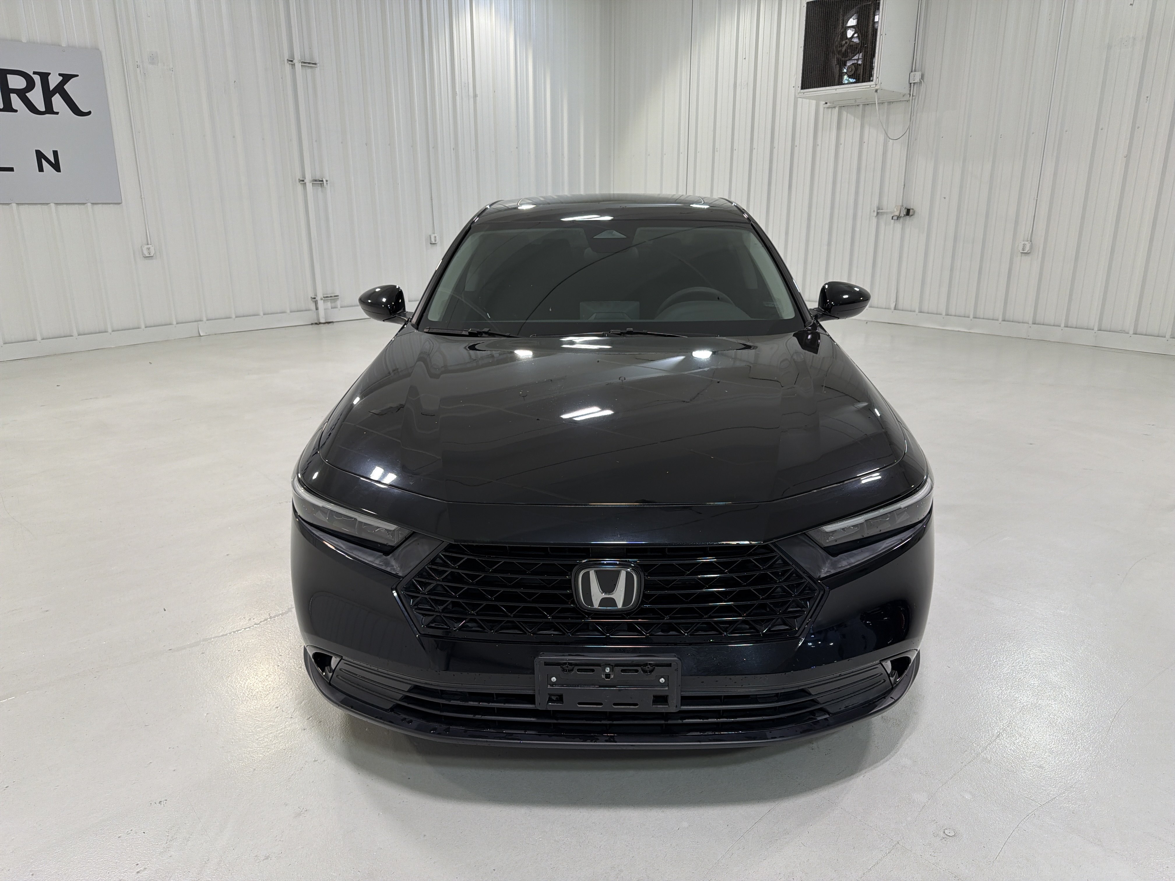 Used 2023 Honda Accord EX image 8