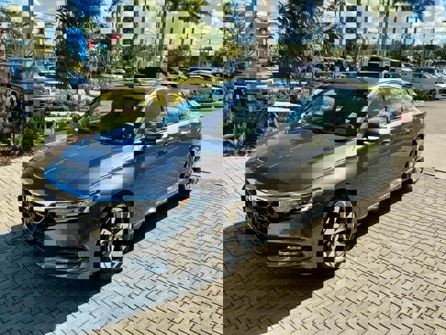 Certified 2018 Honda Accord Touring image 3