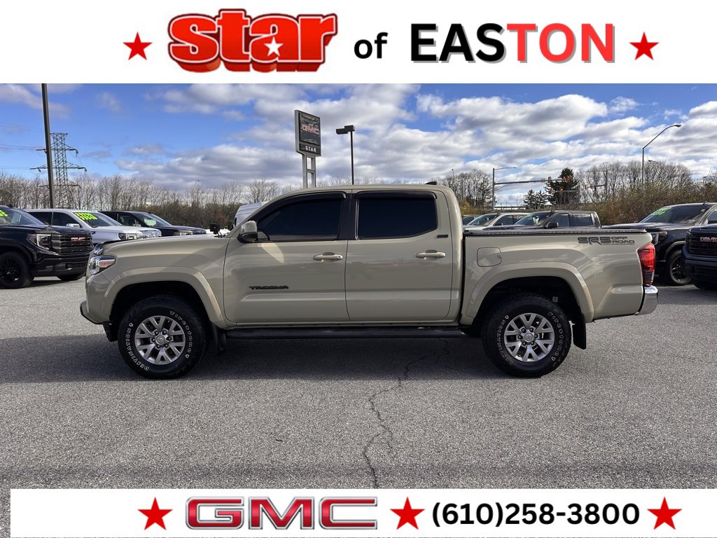 Used 2018 Toyota Tacoma SR5 w/ Exterior Package image 5