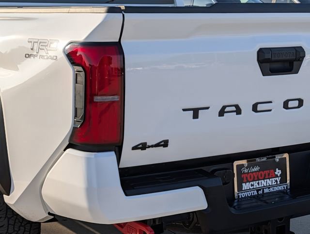 Used 2025 Toyota Tacoma TRD Off-Road AWD/4WD image 8