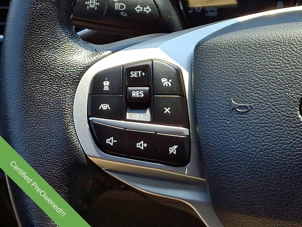 Used 2023 Ford Explorer XLT w/ Equipment Group 202A AWD/4WD image 21