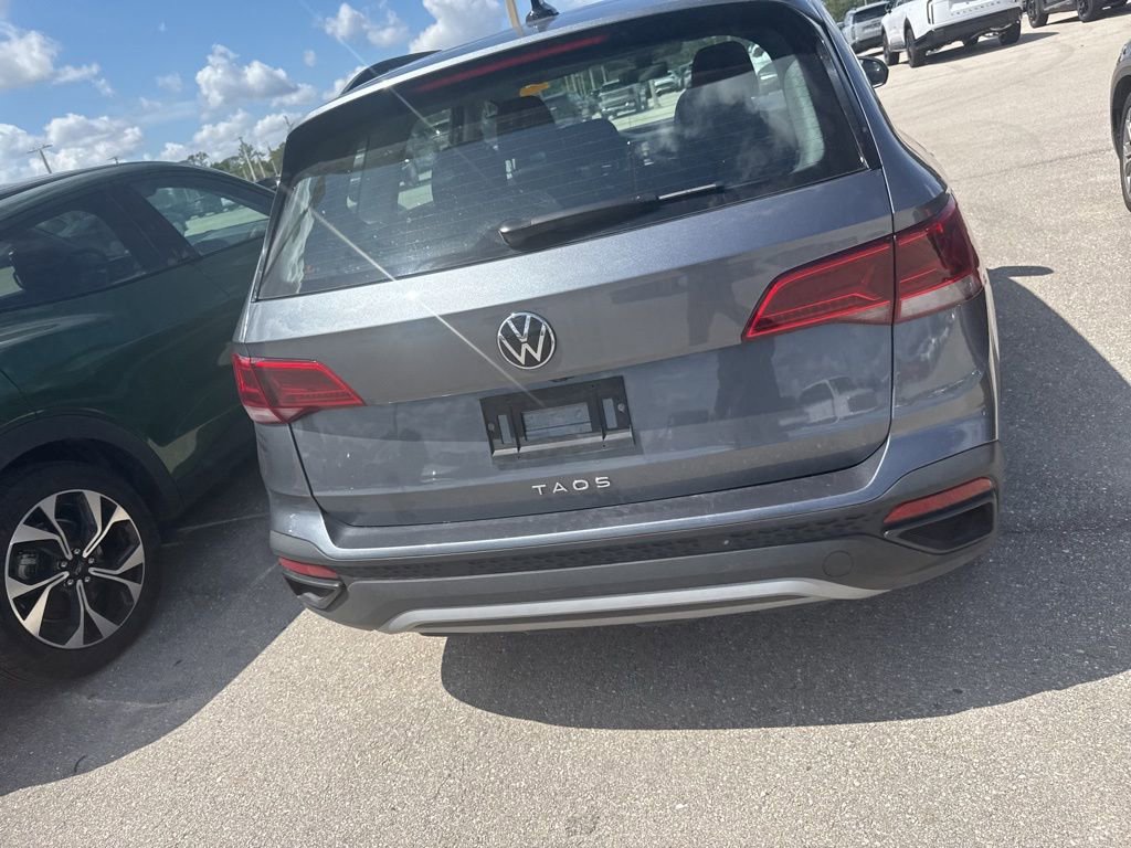 Used 2023 Volkswagen Taos S FWD image 5