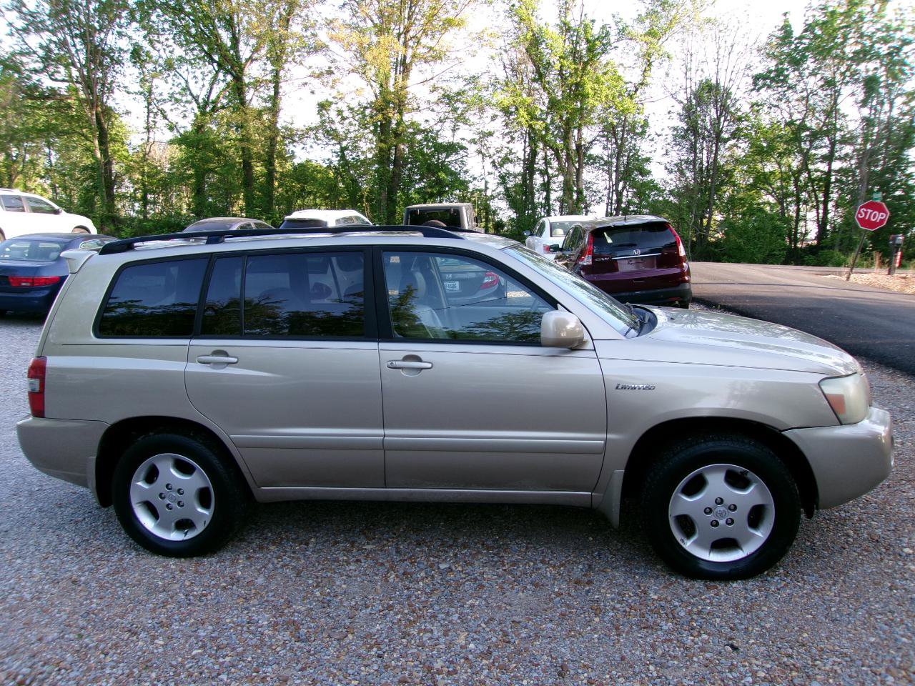 Used 2004 Toyota Highlander 4WD V6 image 9