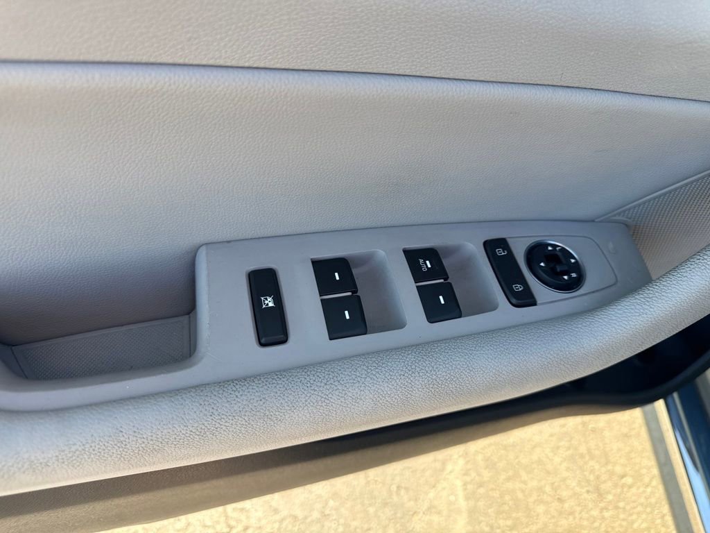 Used 2016 Hyundai Sonata SE image 12