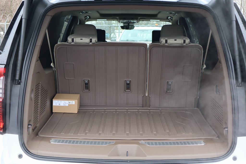 New 2026 GMC Yukon XL Denali w/ Denali Reserve Package image 23