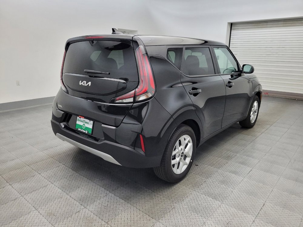 Used 2025 Kia Soul S image 9