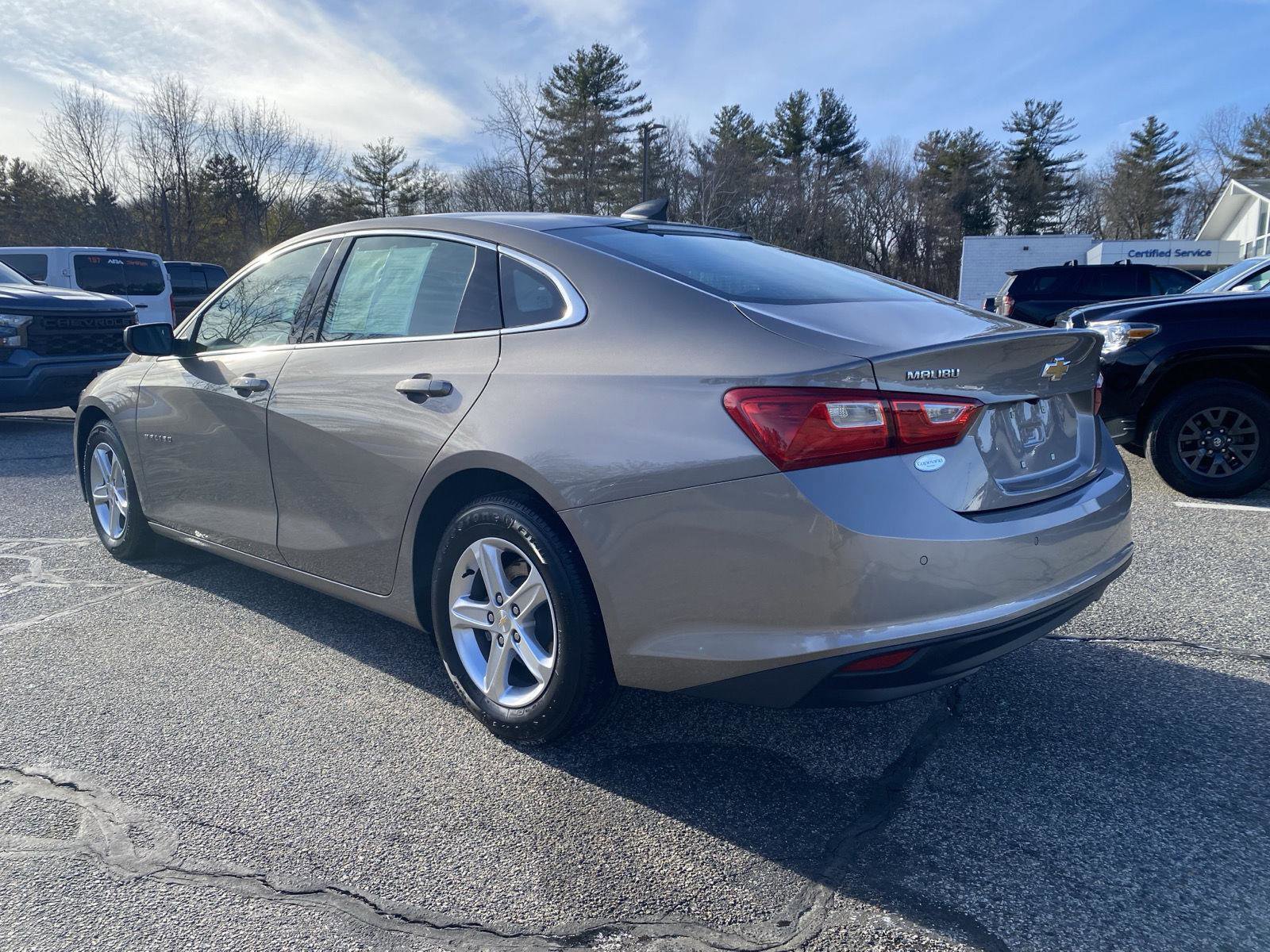 Used 2022 Chevrolet Malibu LS image 7