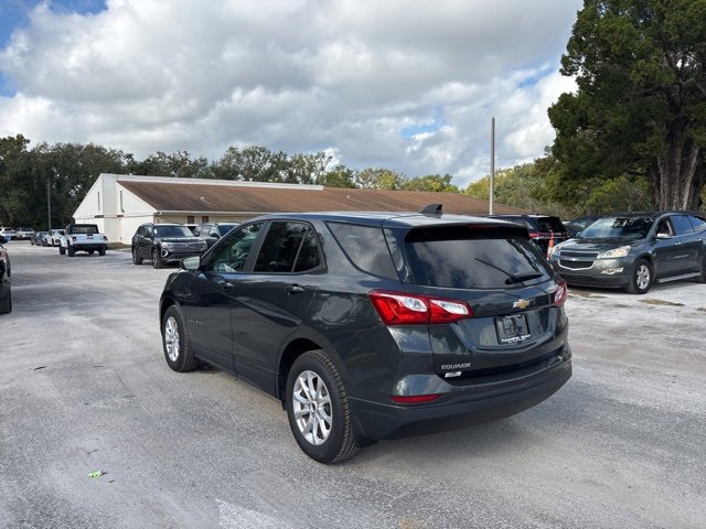 Used 2020 Chevrolet Equinox LS w/ LS Convenience Package image 3