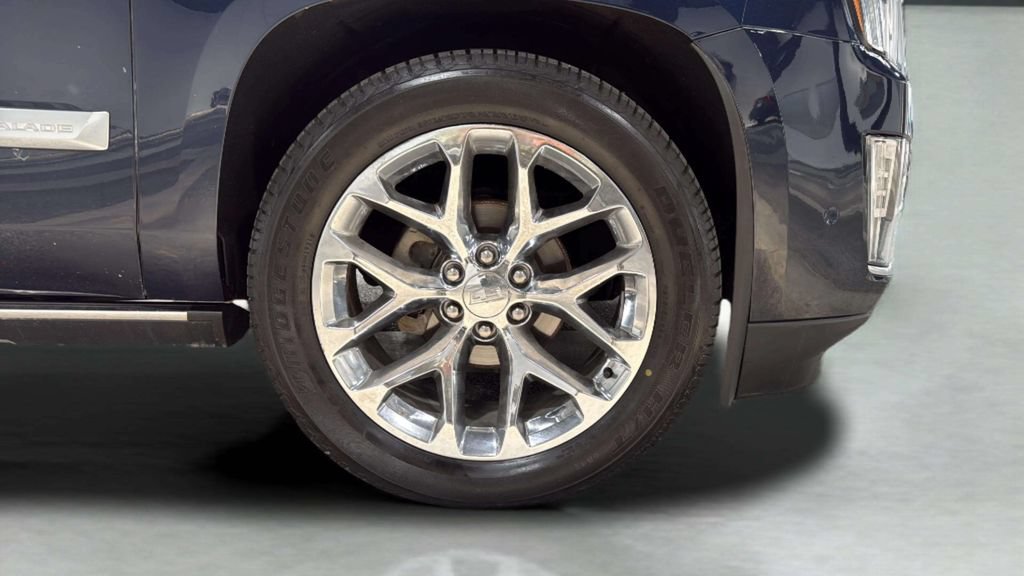 Used 2017 Cadillac Escalade Platinum AWD/4WD image 41