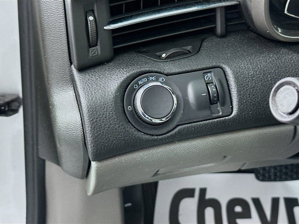 Used 2015 Chevrolet Malibu LS image 9