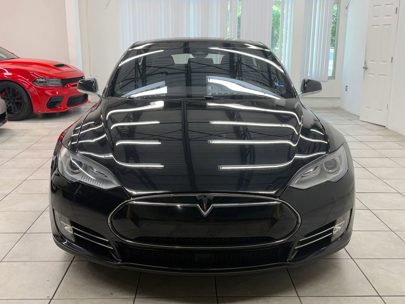 Used 2015 Tesla Model S 85D AWD/4WD image 2