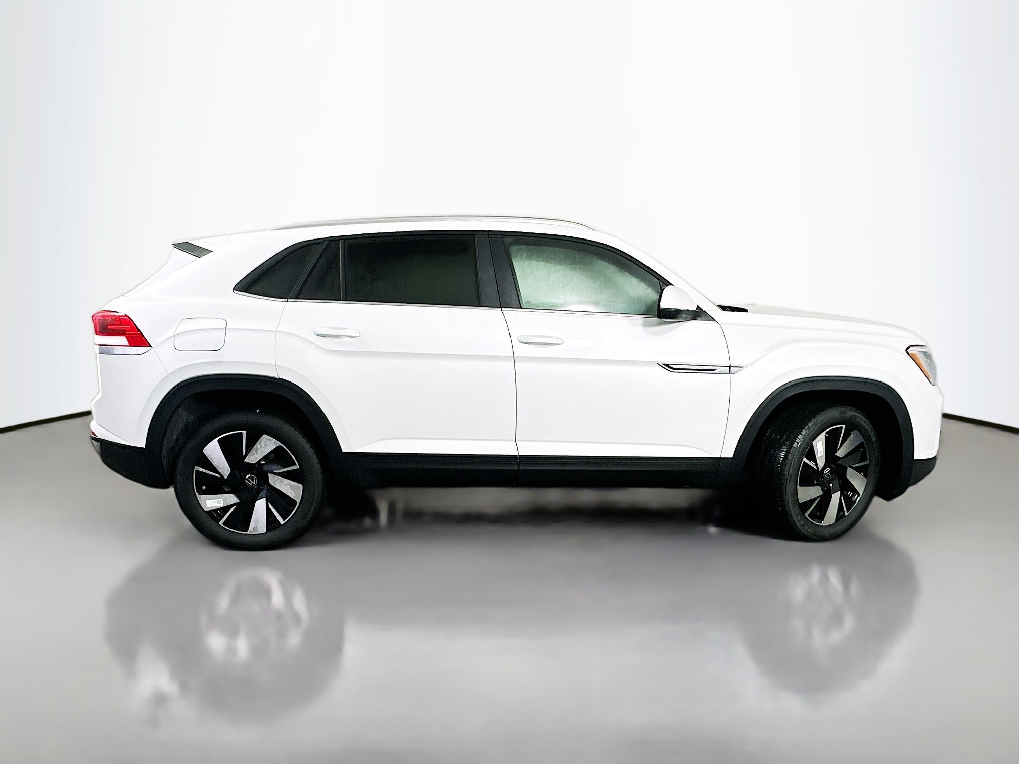 New 2026 Volkswagen Atlas Cross Sport SE AWD/4WD image 8