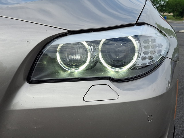 Used 2012 BMW 528i xDrive Sedan AWD/4WD image 10