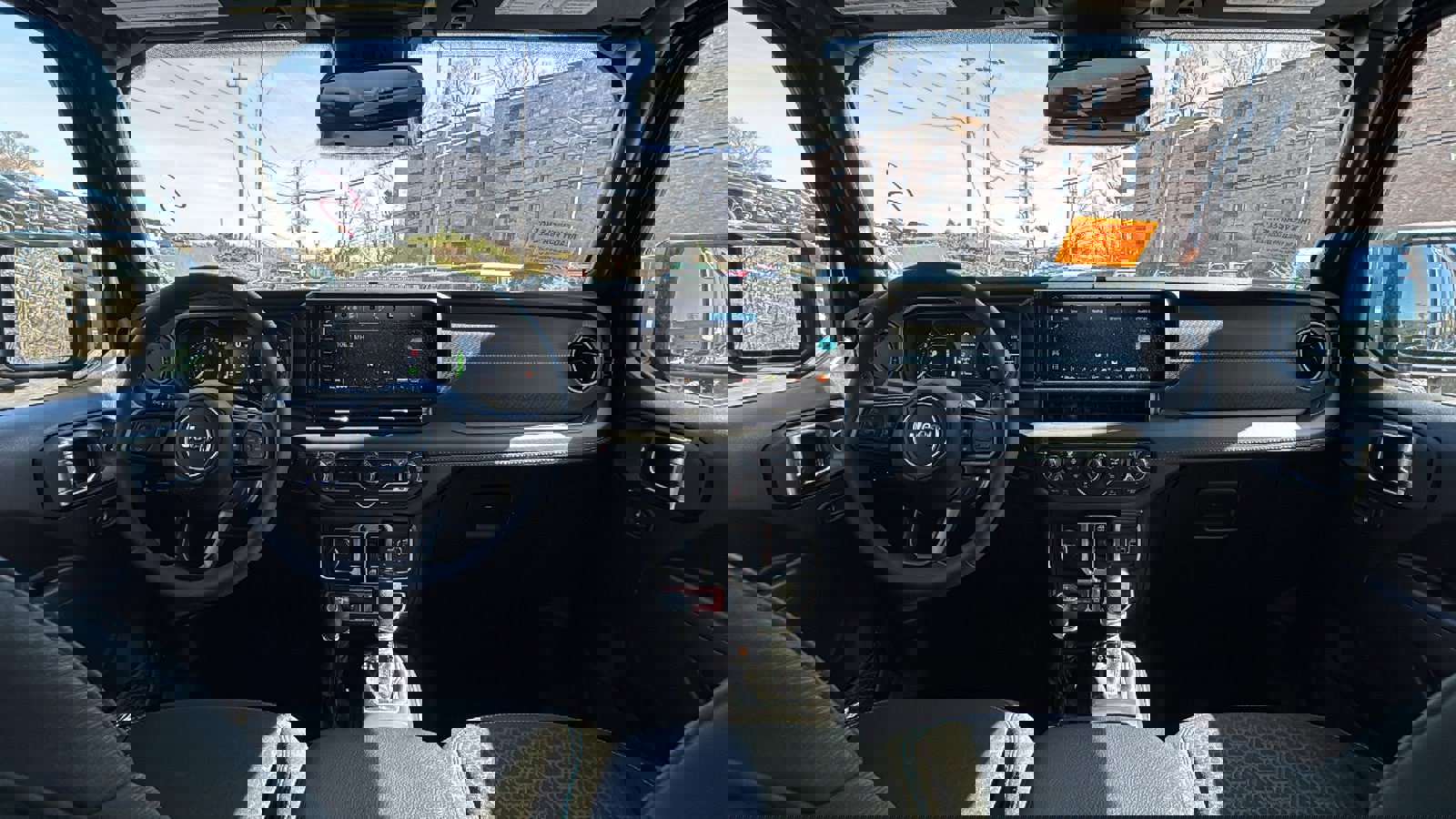 Used 2025 Jeep Wrangler Unlimited Rubicon 4xe w/ Convenience Group image 28