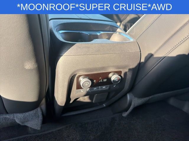 Used 2025 Buick Enclave Avenir w/ Super Cruise Package image 22