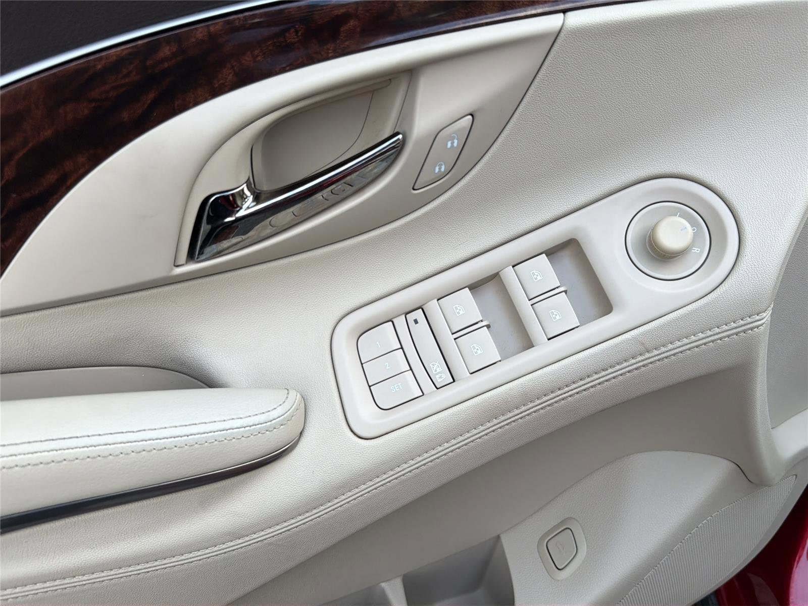 Used 2014 Buick LaCrosse Leather FWD image 28