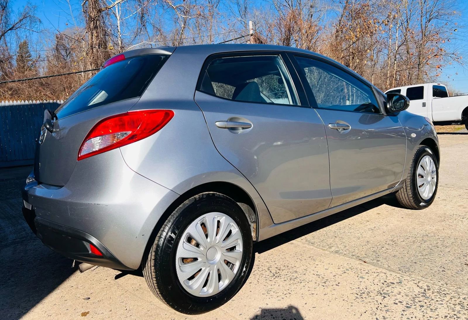 Used 2012 MAZDA MAZDA2 Sport image 6