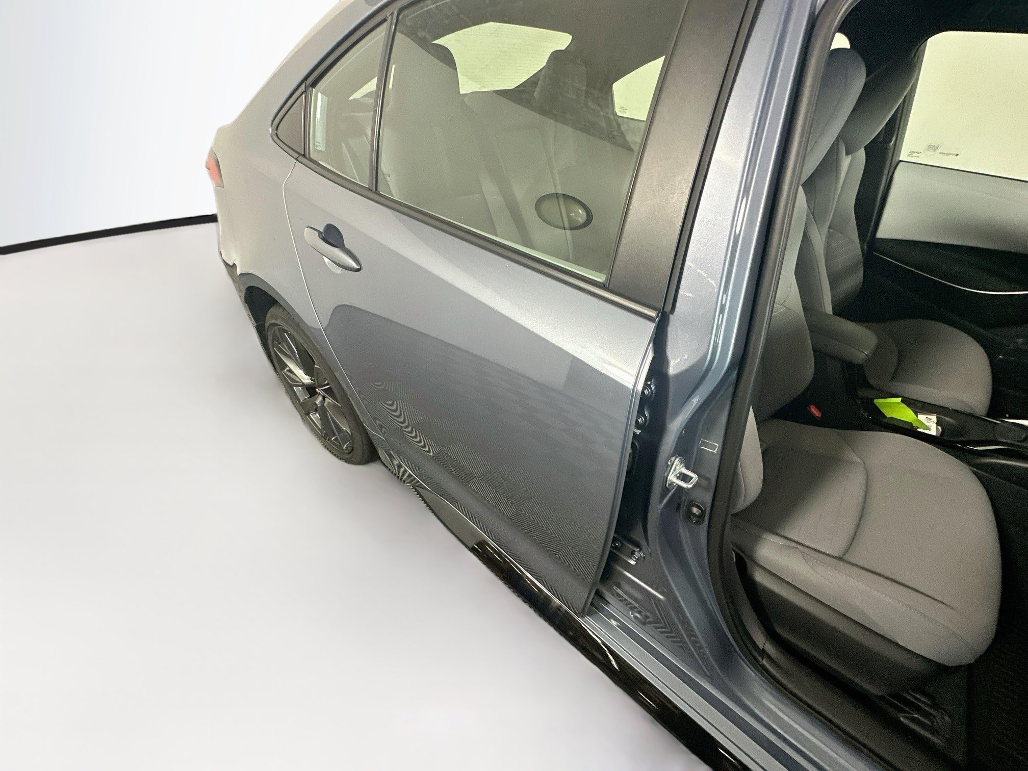 Certified 2025 Toyota Corolla SE FWD image 28