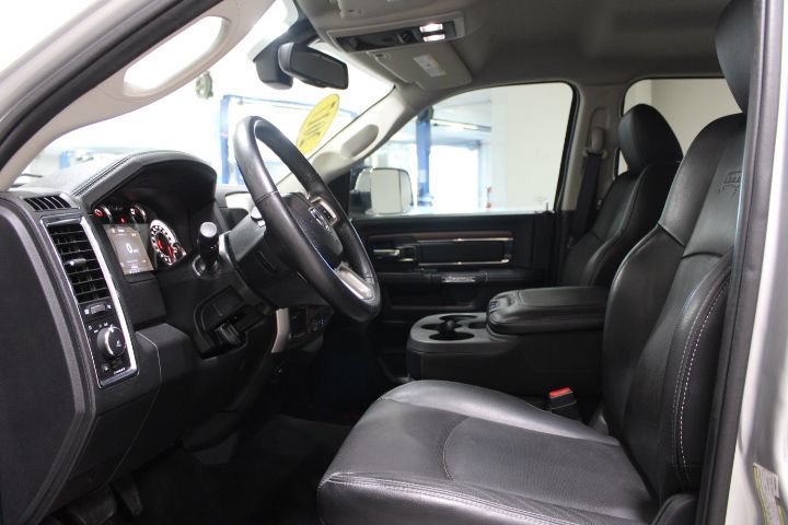 Used 2017 RAM 2500 Laramie w/ Convenience Group AWD/4WD image 18
