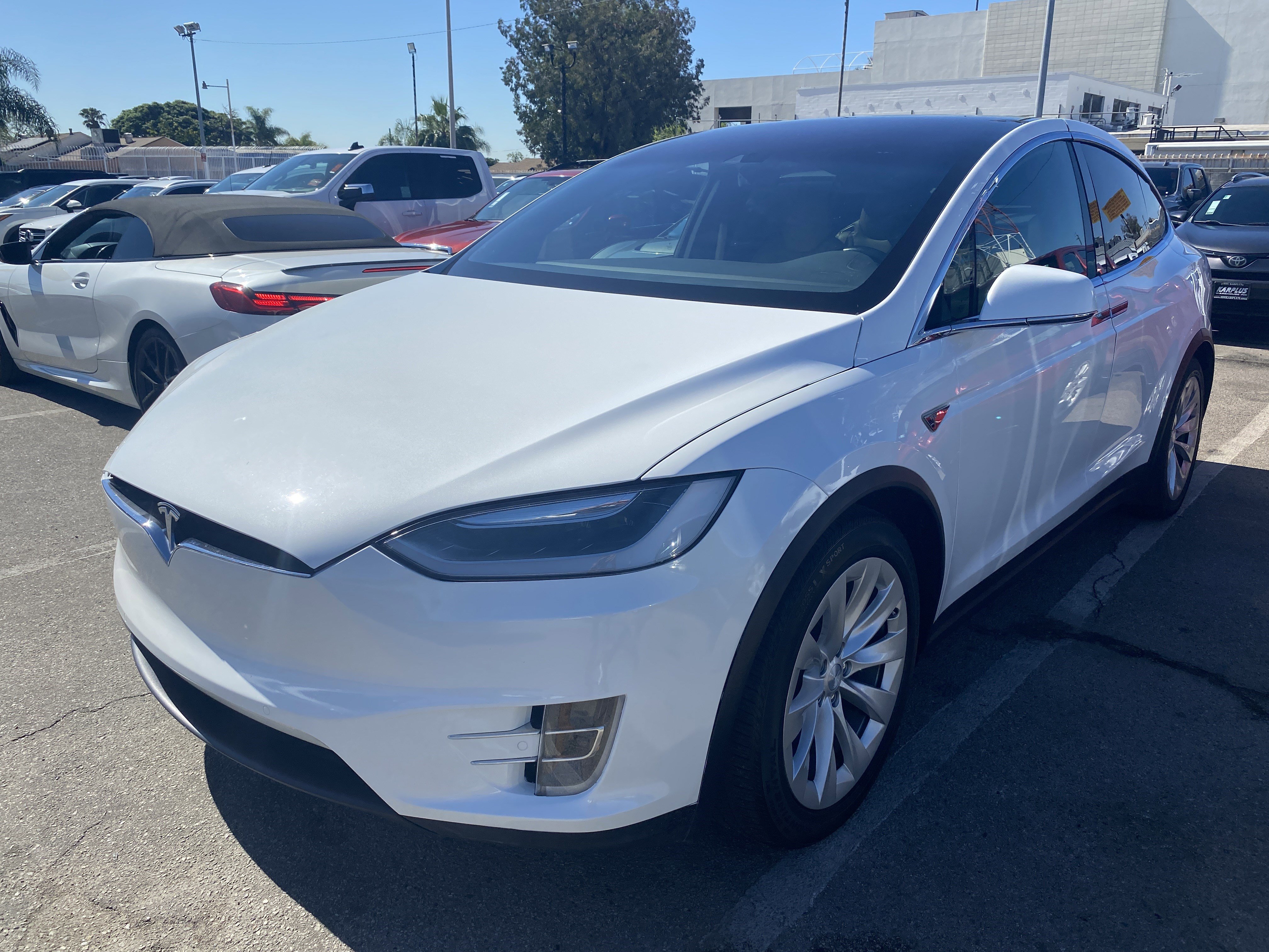 Used 2016 Tesla Model X 70D image 2