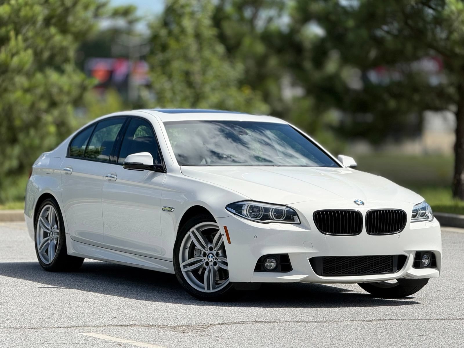 Used 2015 BMW 550i Sedan RWD image 13