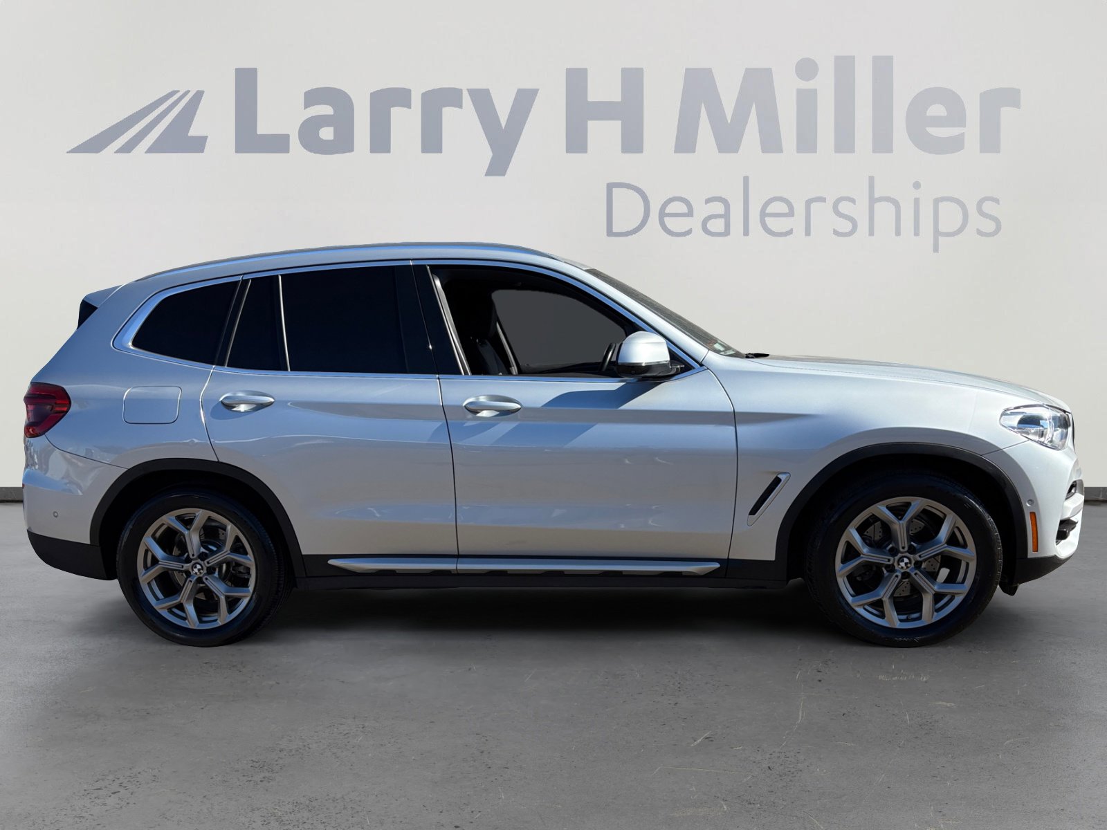 Used 2021 BMW X3 xDrive30i w/ Premium Package image 6