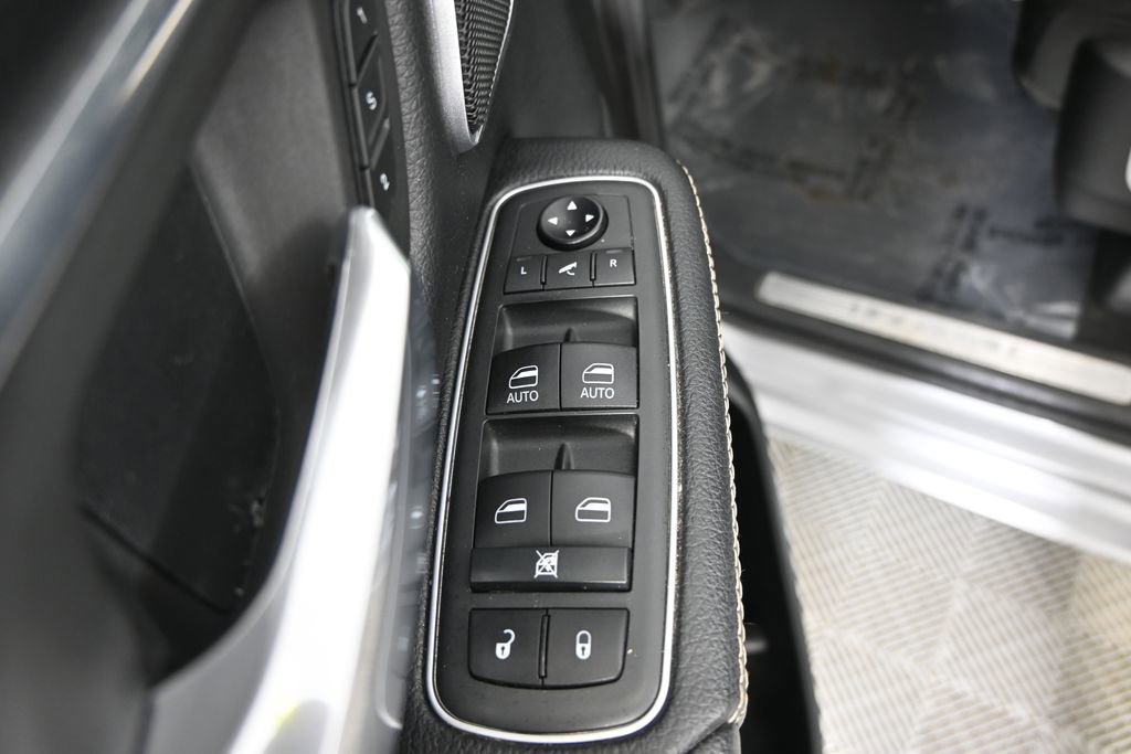 Used 2021 RAM 1500 Laramie w/ Sport Appearance Package image 19