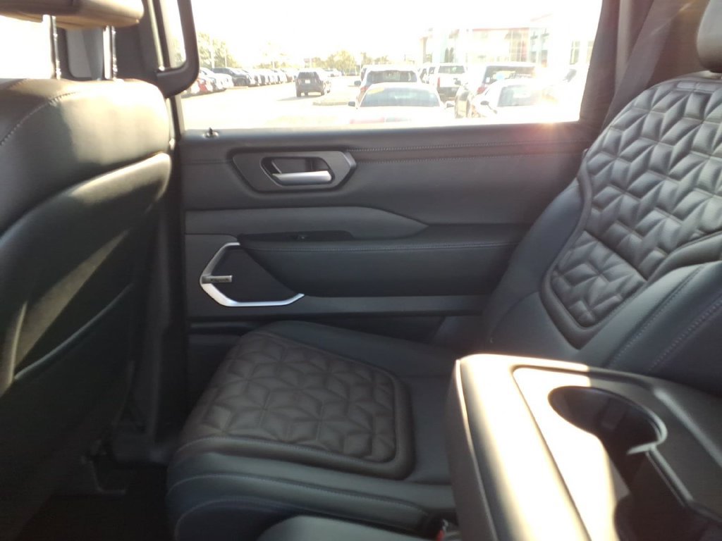New 2026 Nissan Armada Platinum AWD/4WD image 36