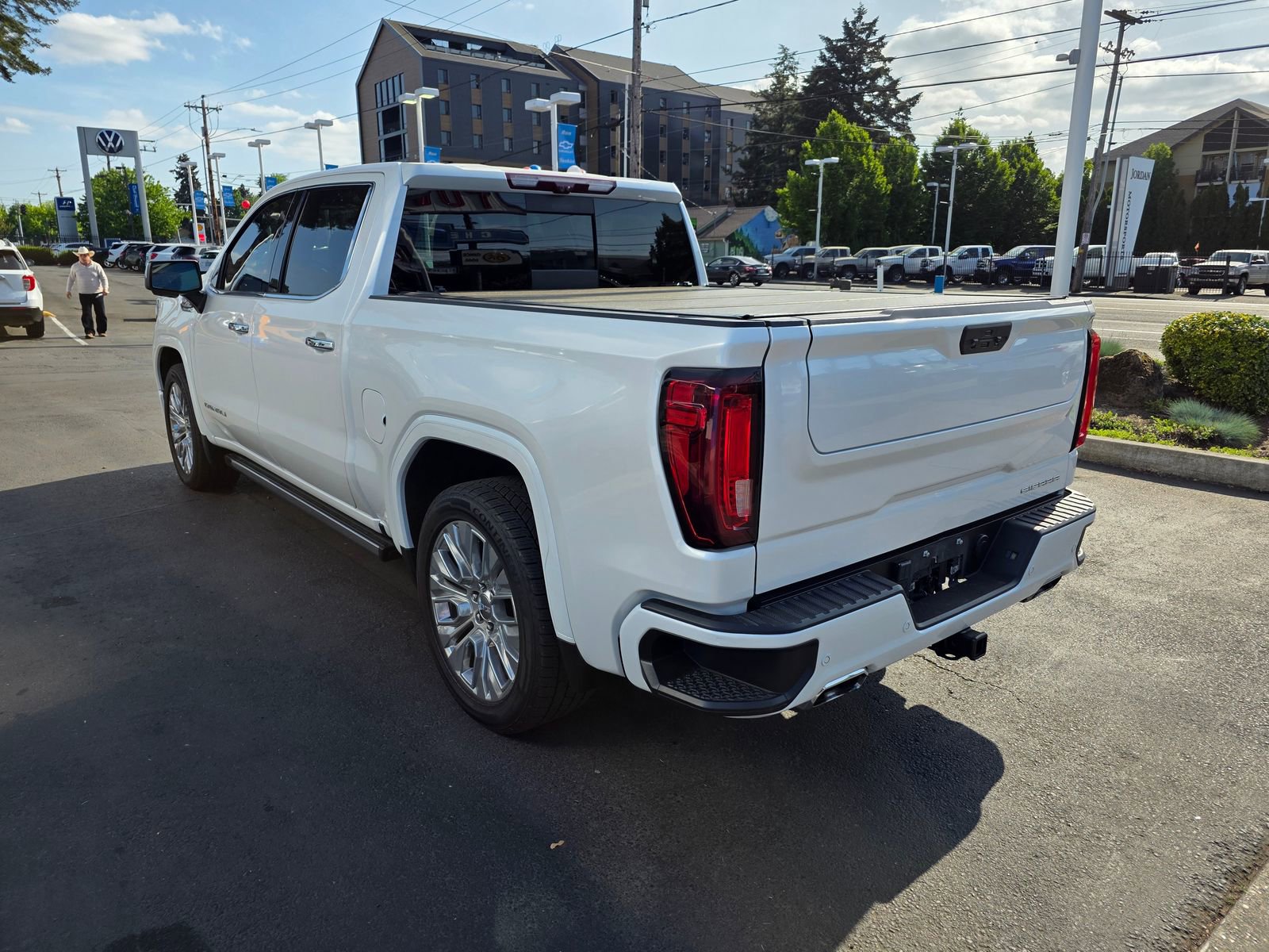 Used 2021 GMC Sierra 1500 Denali w/ Denali Ultimate Package AWD/4WD image 7
