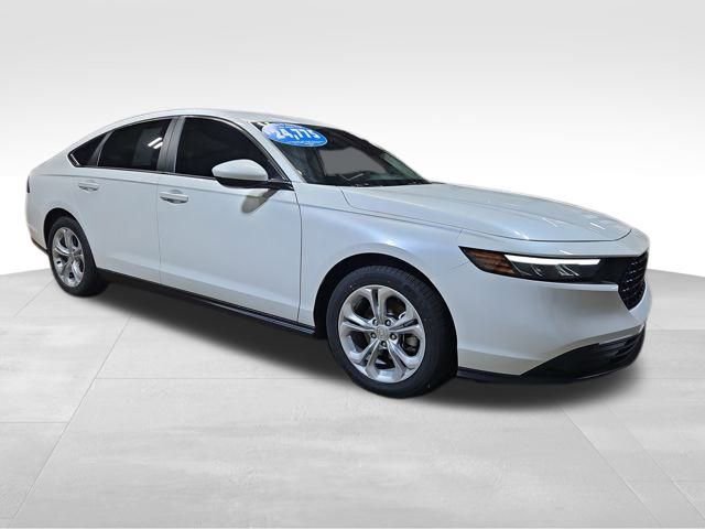Certified 2023 Honda Accord LX image 7