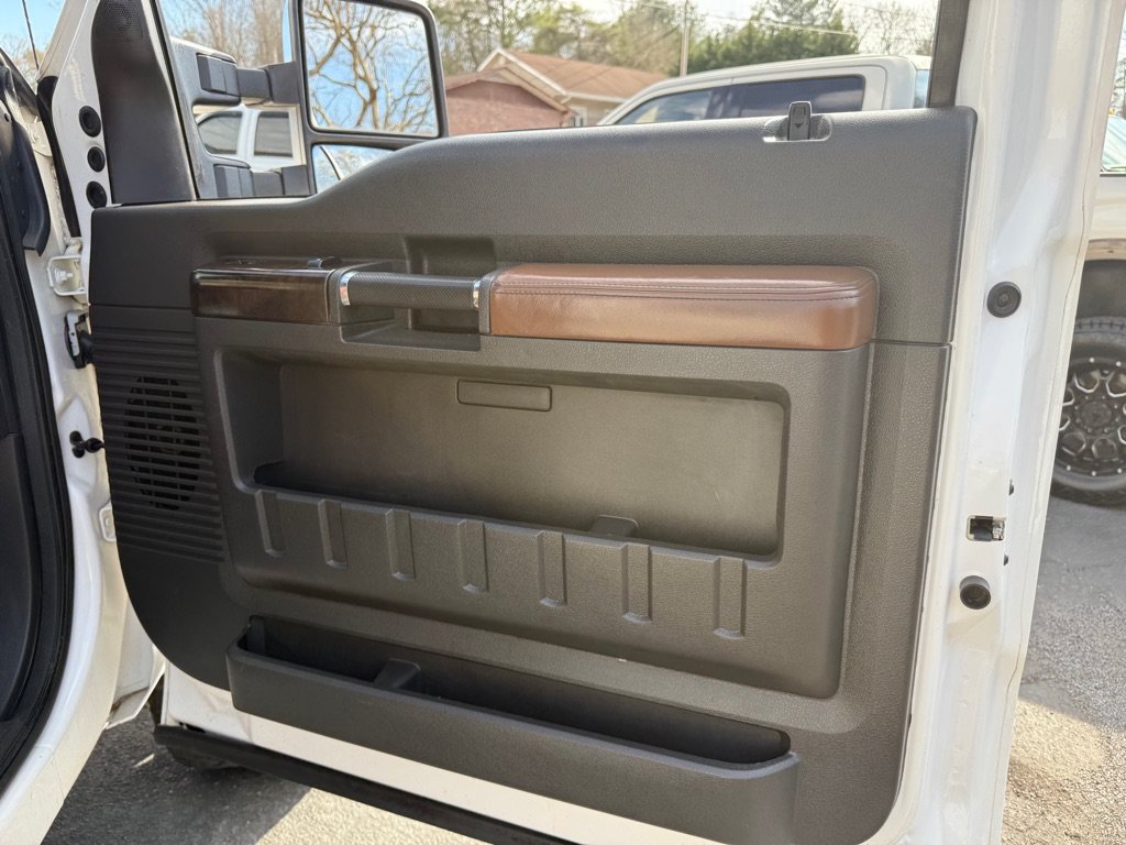 Used 2014 Ford F250 Platinum AWD/4WD image 48