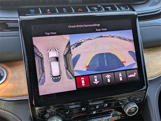 New 2024 Jeep Grand Cherokee Summit image 19