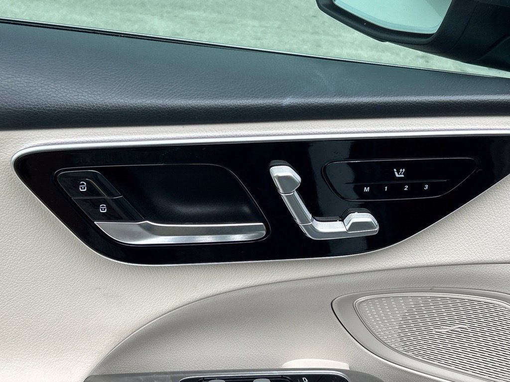 Used 2022 Mercedes-Benz C 300 Sedan image 18