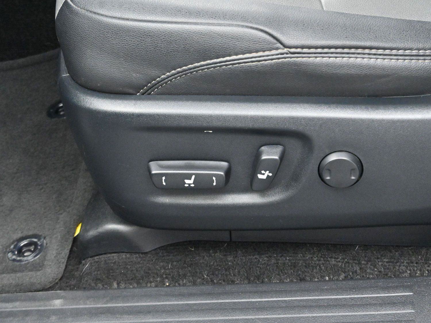 Used 2023 Toyota 4Runner SR5 Premium w/ Moonroof Package image 15