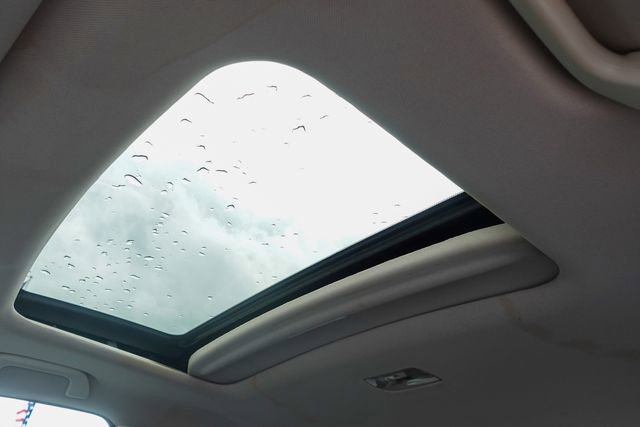 Used 2016 Honda CR-V Touring image 23