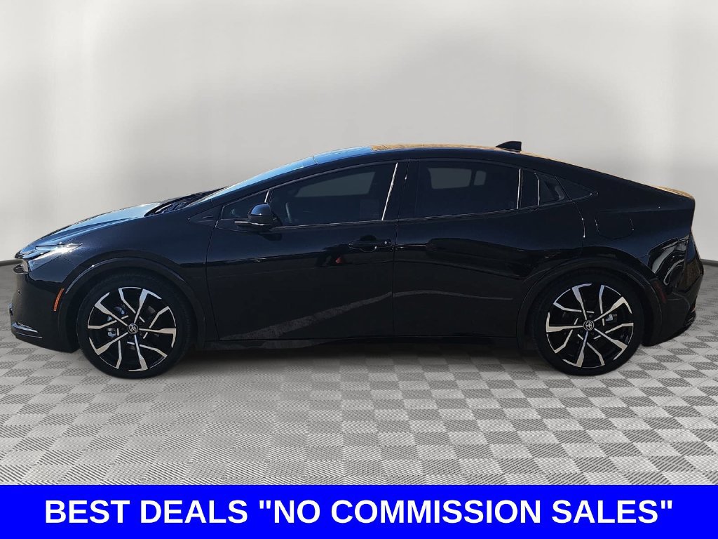 Used 2026 Toyota Prius Plug-In Hybrid FWD image 6