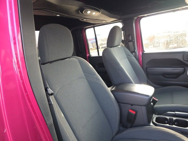 Used 2024 Jeep Gladiator Sport image 41