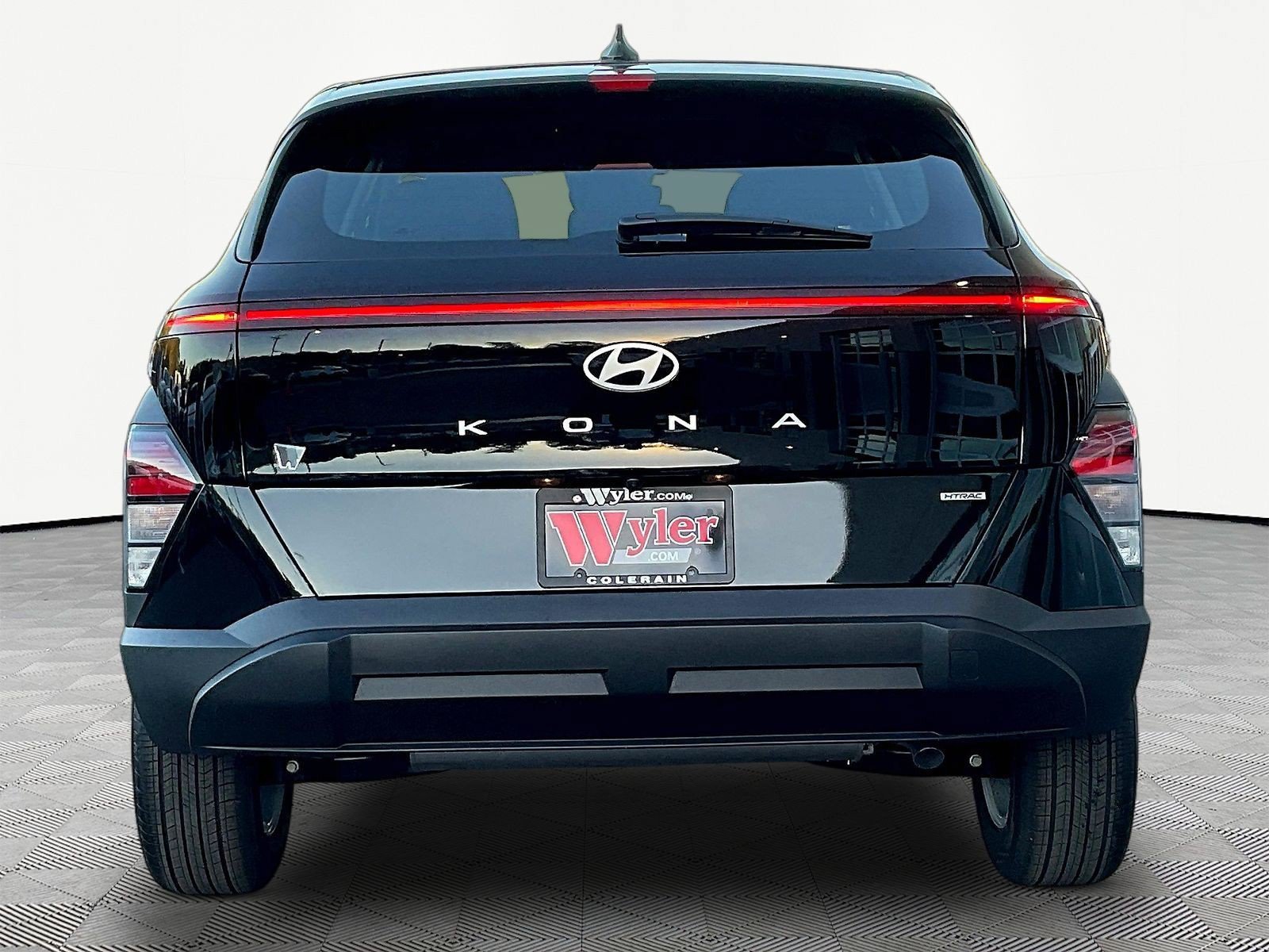 New 2027 Hyundai Kona SE AWD/4WD image 5