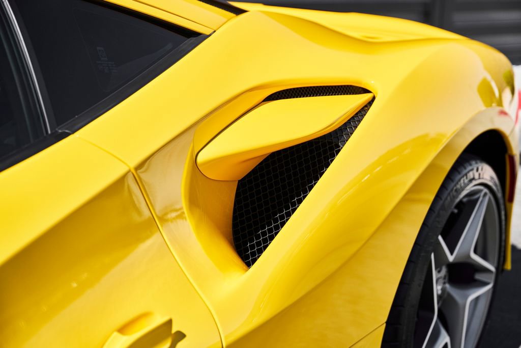 Used 2021 Ferrari F8 Tributo image 10