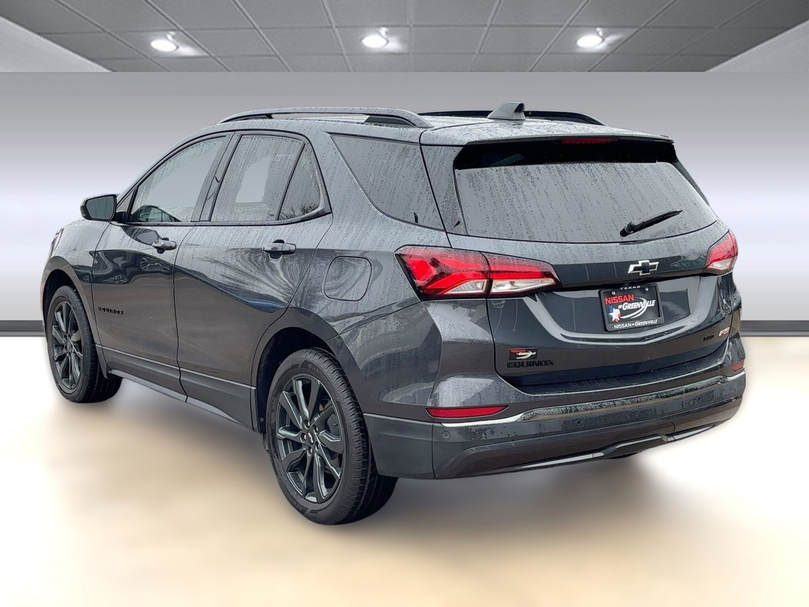 Used 2023 Chevrolet Equinox RS image 3