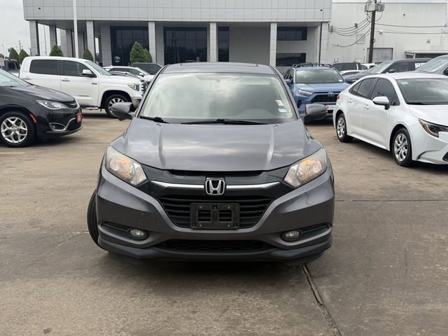 Used 2018 Honda HR-V EX image 2