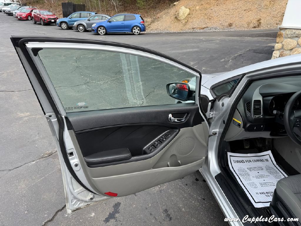 Used 2015 Kia Forte LX image 5