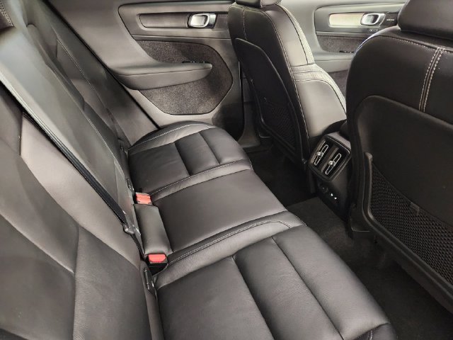 Used 2023 Volvo XC40 B5 Ultimate w/ Protection Package Premier AWD/4WD image 31