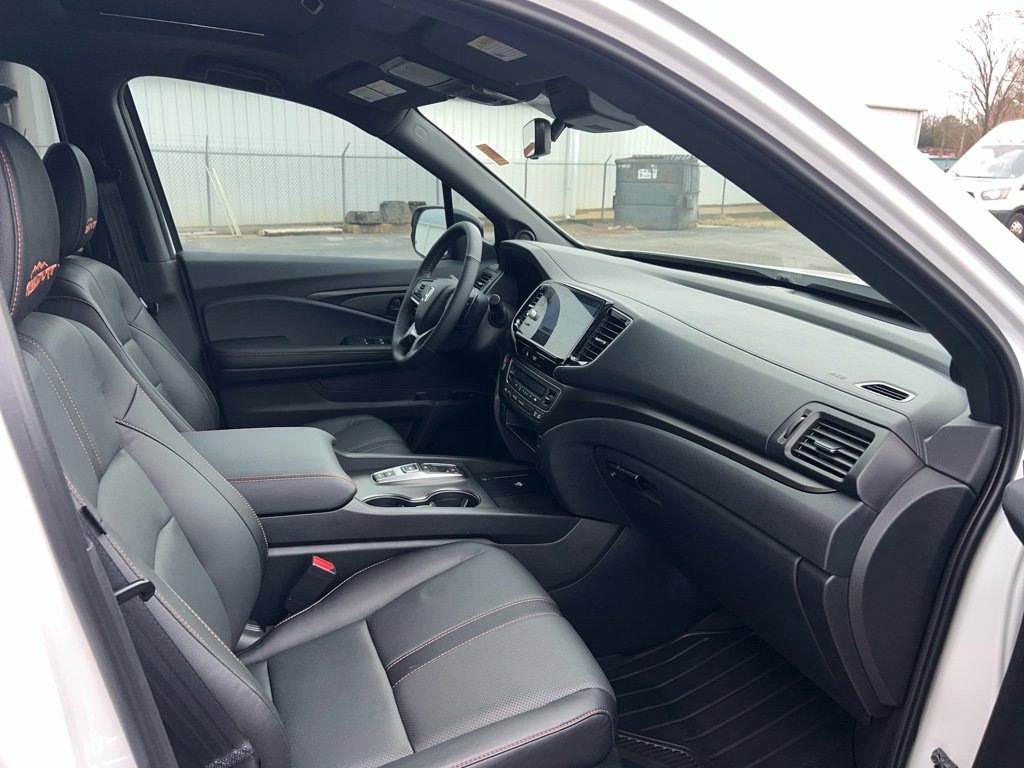 Certified 2025 Honda Ridgeline TrailSport+ image 31