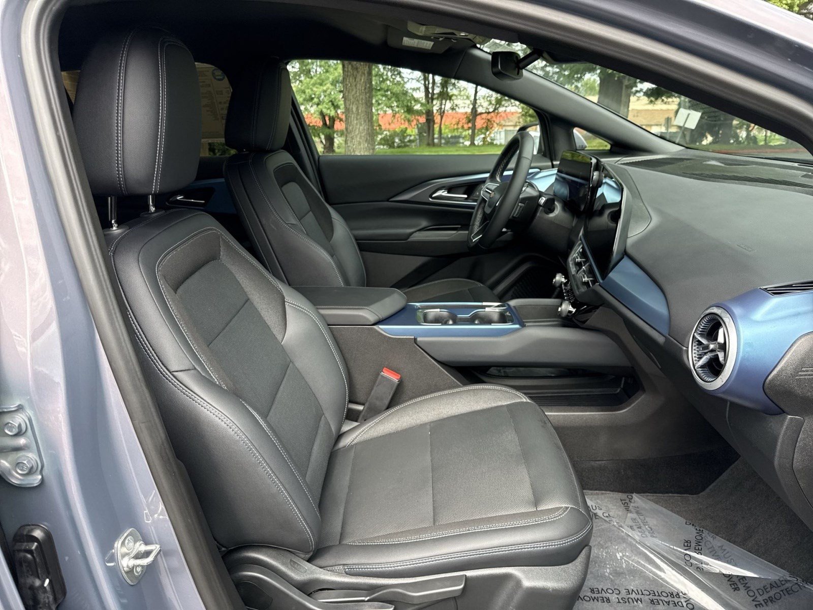 Used 2024 Chevrolet Equinox EV LT w/ LPO, Trailering Package FWD image 25
